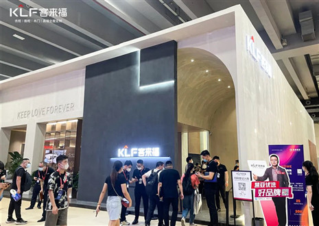 中國建博會（廣州）高端訪談|客來福尹其宏：行業(yè)領(lǐng)先水漆工藝，打造“三高”整家